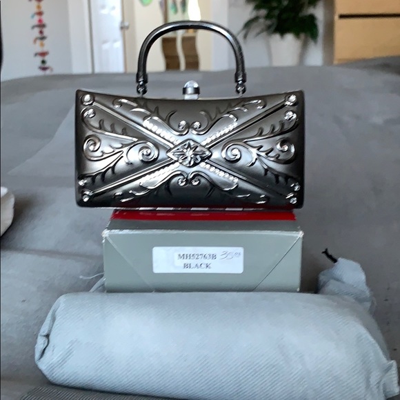 Tiny hard sided clutch bag - Picture 2 of 4